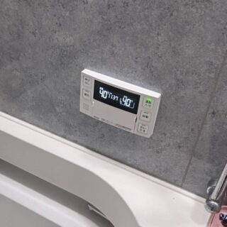 小牧市　給湯器交換工事